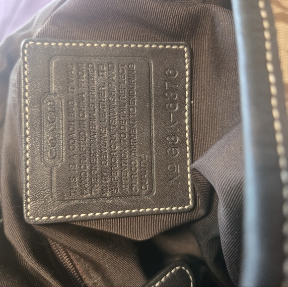 Coach Y2K BUCKLE Adjustable Strap Purse Small Signature C - Picture 16 of 17